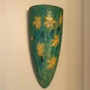 Wall flower hanging - vintage.  -  initialed. See pics.  -